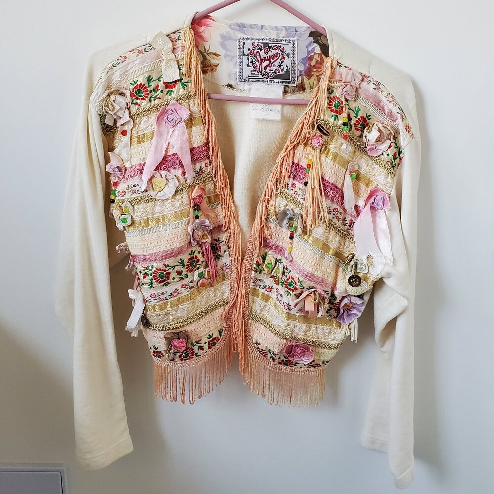 Jou Jou vintage cropped jacket cream color intricate detail size Small